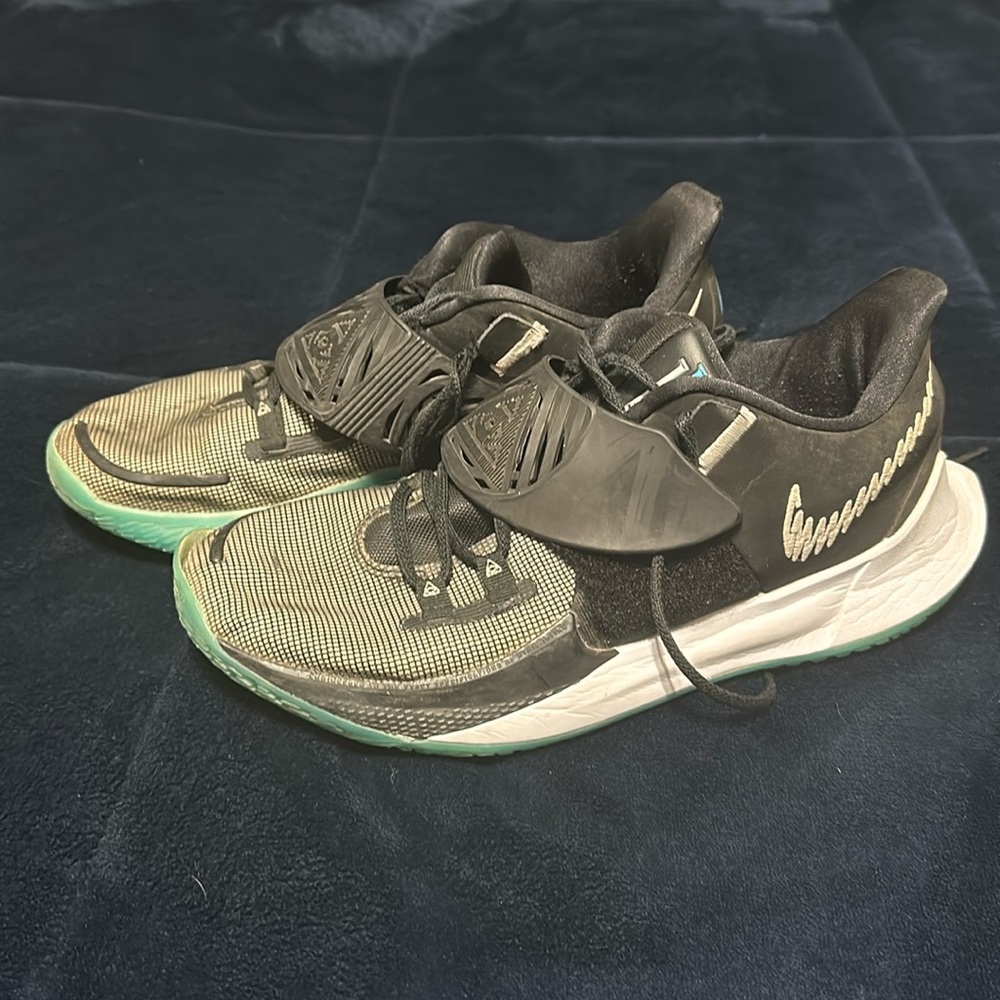 Nike Kyrie low 3